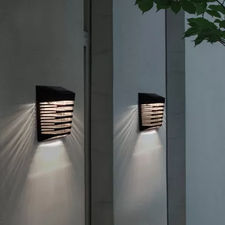 EcoLight Napelemes fali lámpa beépített alkonykapcsolóval SOE-2